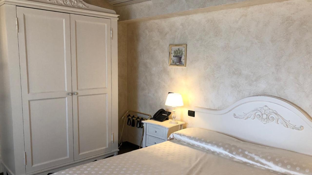 Relais Mondotella Pozzolengo Eksteriør bilde